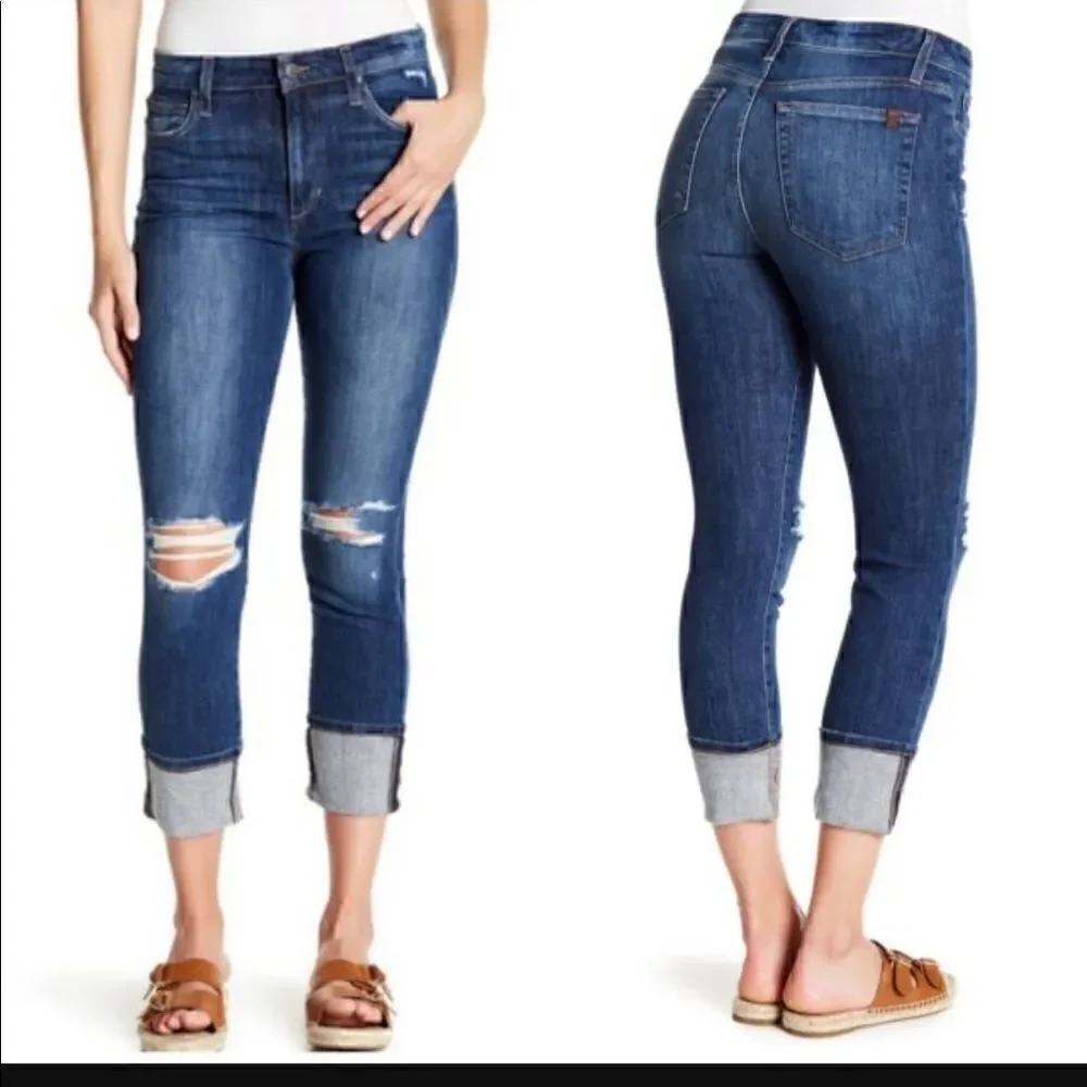 Joe’s Jeans 26 Regina Pant. Distressed denim.